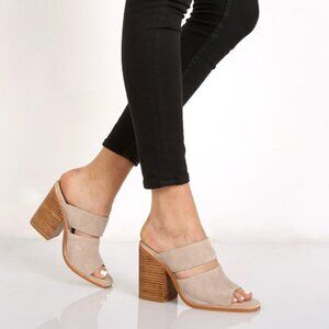 Sol Sana Dice Mules in Taupe, size 8